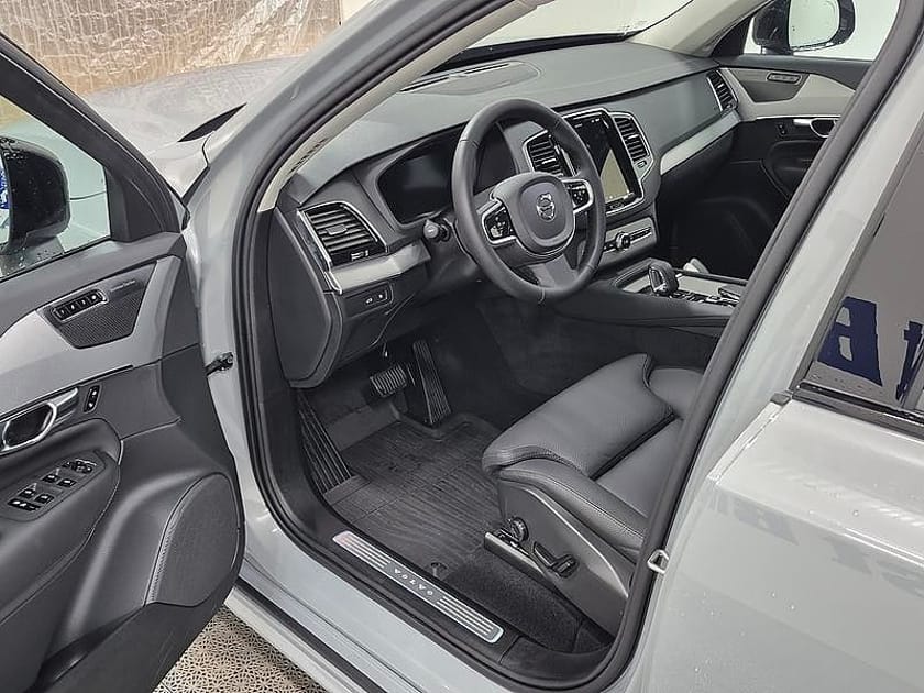 Bild 2 av Volvo XC90 7 Säten