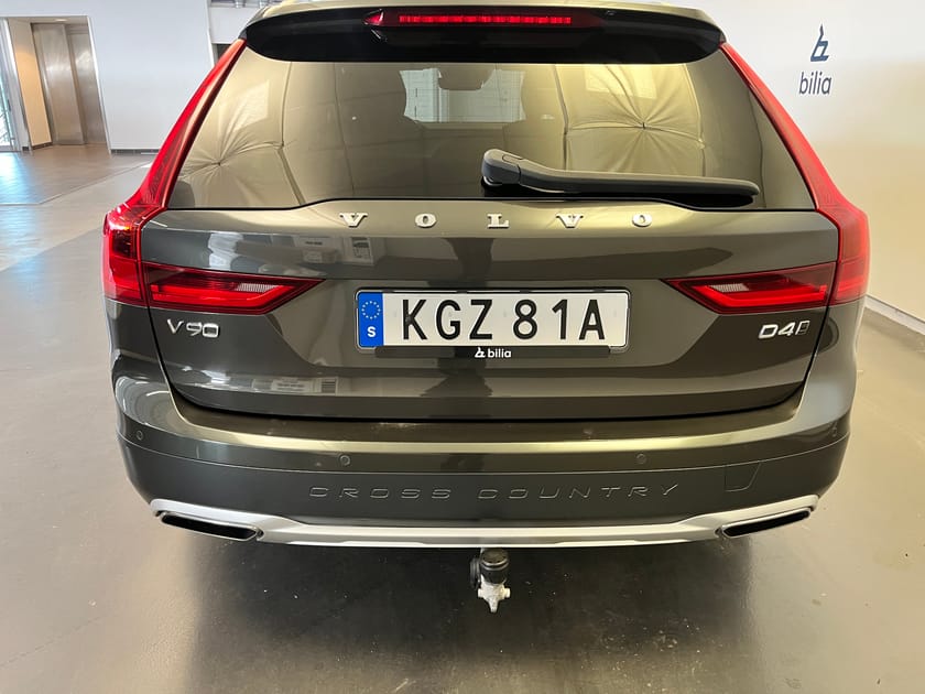 Bild 4 av Volvo V90 Cross Country D4 AWD Advanced SE/ Dragkrok/ Navigation/ Backkamera/ 10.000kr Tillbehör/