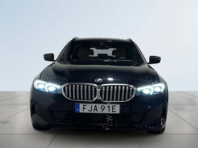 Bild 2 av BMW 330e xDrive Touring M Sport Drag Pvärm Kamera GPS SoV MOMS