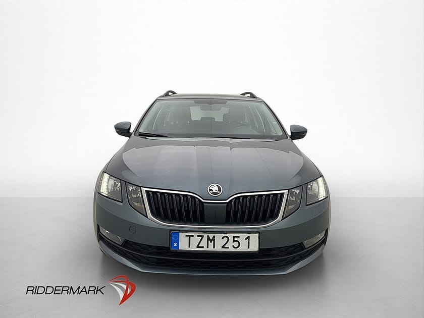 Bild 2 av Škoda Octavia Kombi Skoda 1.0 TSI Ambition Värmare CarPlay Drag Sensorer