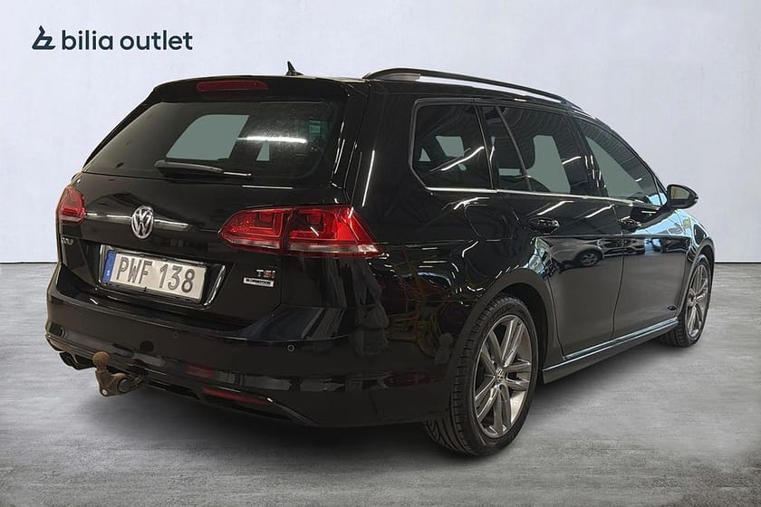 Bild 4 av Volkswagen Golf Sportscombi 1.4 TSI R-Line 150 Hk B-kam Värmare Drag