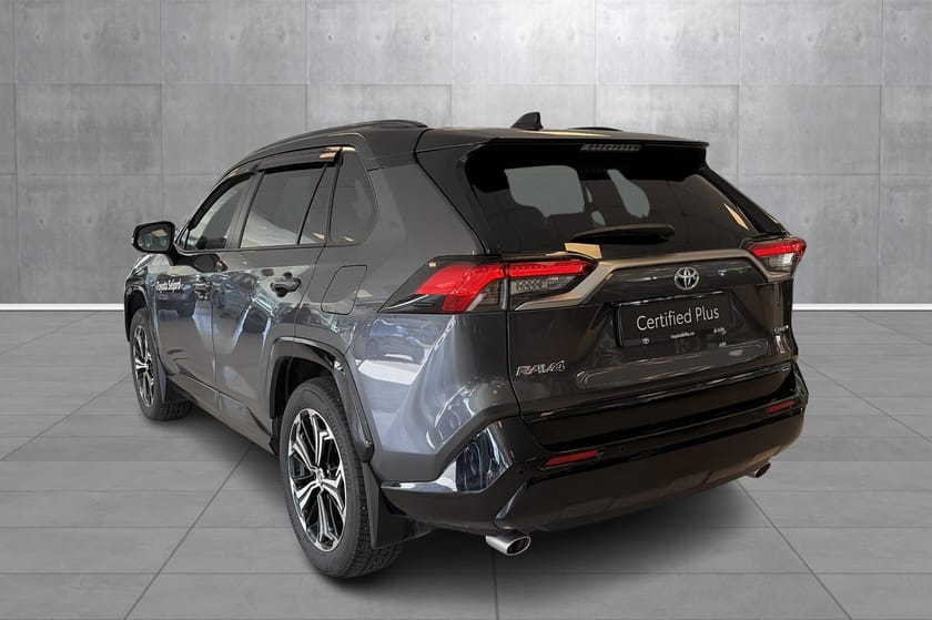 Bilde 3 av Toyota RAV4 Plug-in Hybrid TOPPMODELL/SKINN/LAKKFORSEGLING/H-FESTE