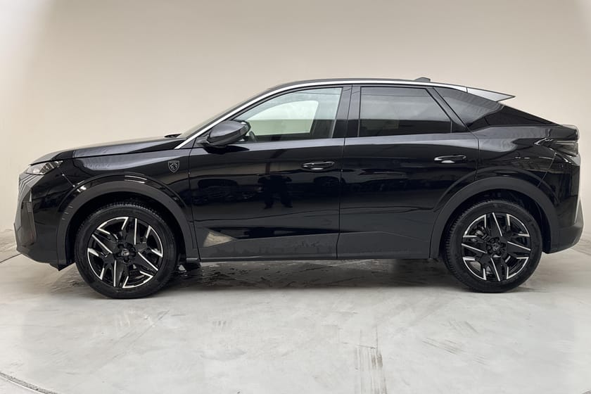 Bild 2 av Peugeot 3008 Hybrid 145