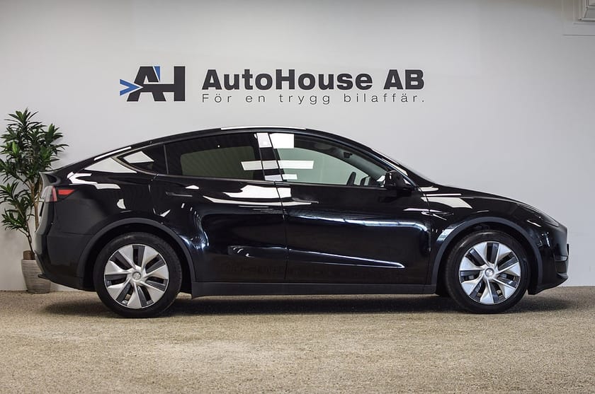 Bild 3 av Tesla Model Y Long Range AWD 514HK Dragkrok Ryzen Nybilsgaranti