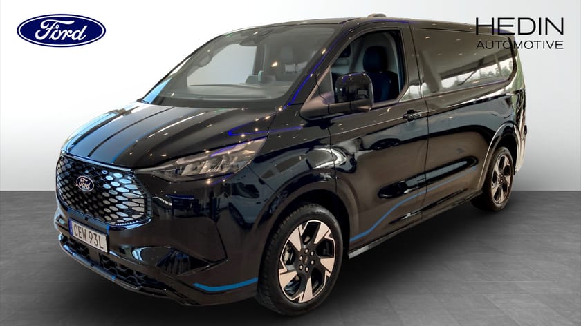 Bild 1 av Ford E-Transit Custom 340 AWD E-CUSTOM V710 26.50 SPORT SKÅP 320S 218 A