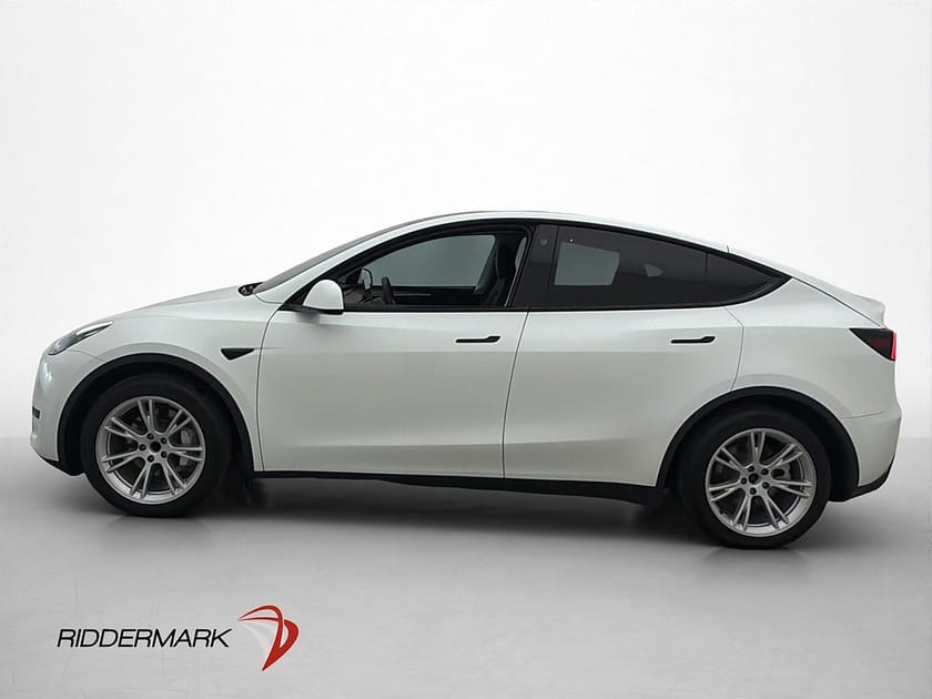 Bild 5 av Tesla Model Y Standard Range RWD