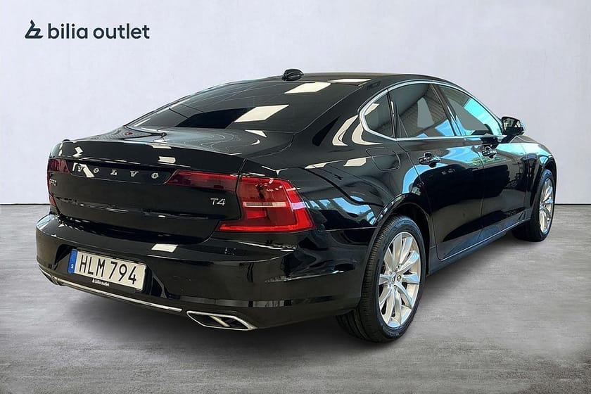 Bild 4 av Volvo S90 T4 Momentum Adaptiv Farthåll Rattvärme Låga Mil
