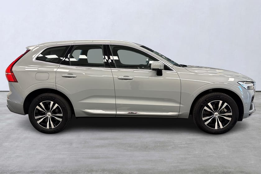 Bild 3 av Volvo XC60 Recharge T6 II Core Edition