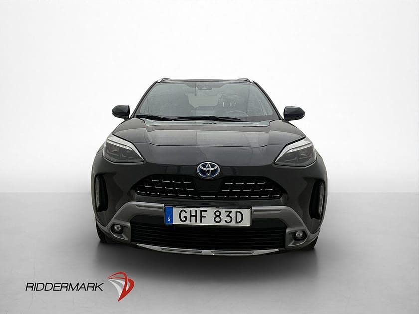Bild 2 av Toyota Yaris Cross Hybrid AWD-i Adventure JBL HUD Kamera