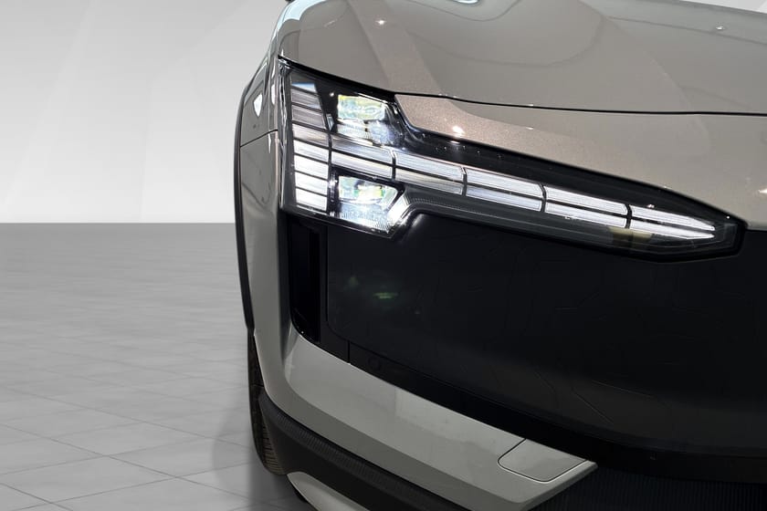 Bilde 4 av Volvo EX30 Cross Country Twin Motor Performance 