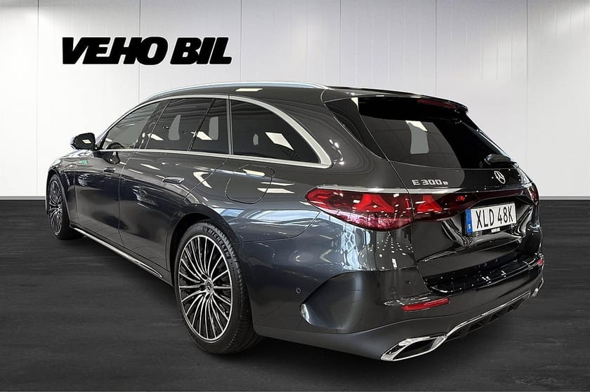 Bild 4 av Mercedes-Benz E 300 T e E300 AMG Line | Superscreen | DIGITAL LIGHT | 360 | DRAG