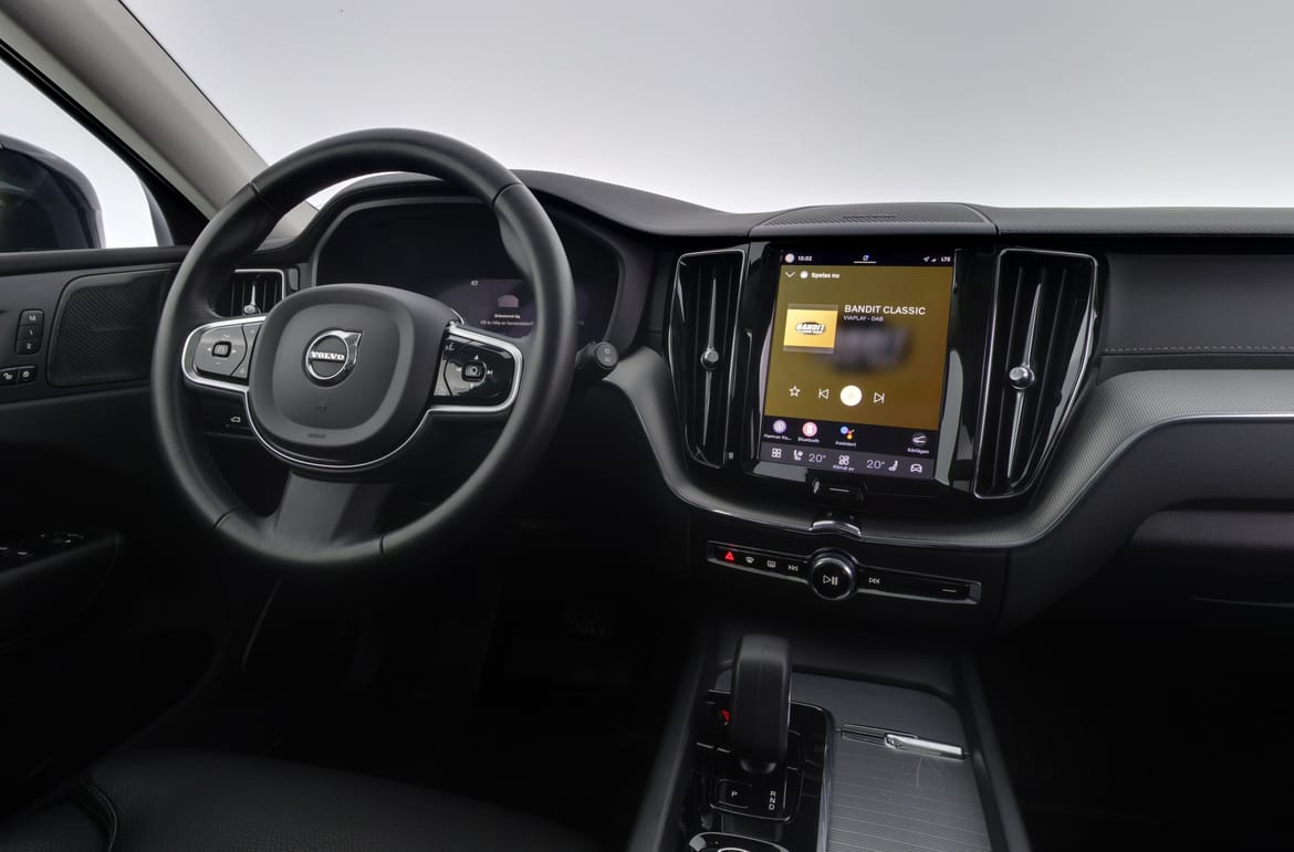 Volvo XC60 2023 - miniatyr 8