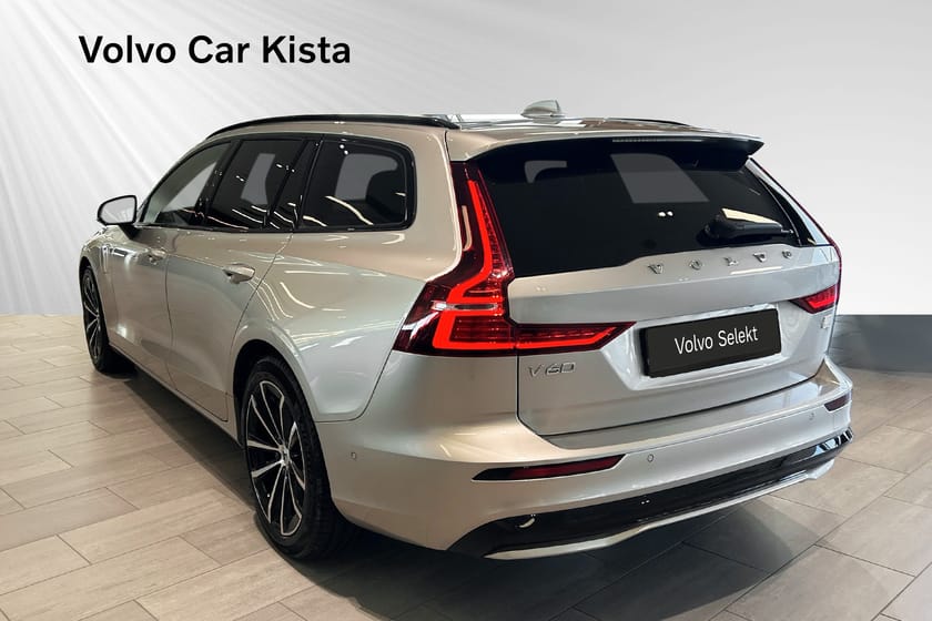 Bild 4 av Volvo V60 Recharge T8 Plus Dark Panorama H/K 360Kam