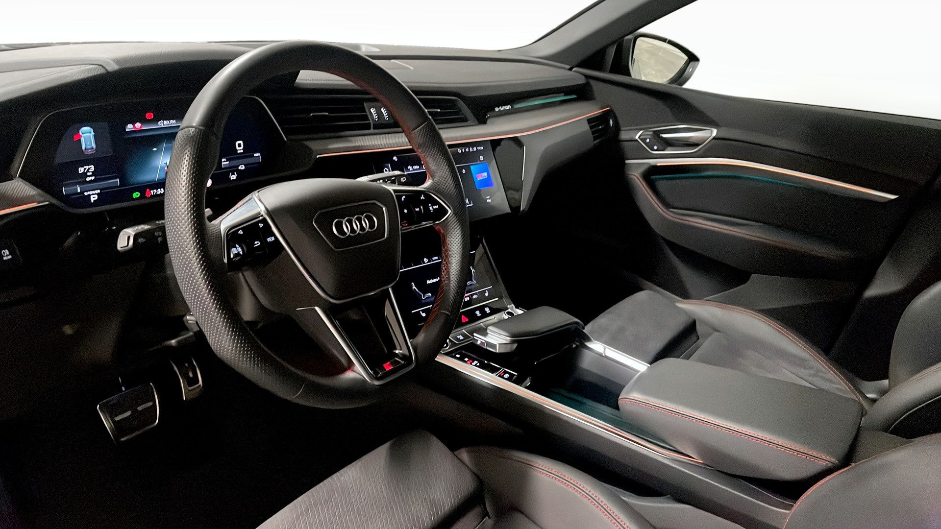 Audi Q8 e-tron Q8 55 e-tron quattro 2024, photo 7/10