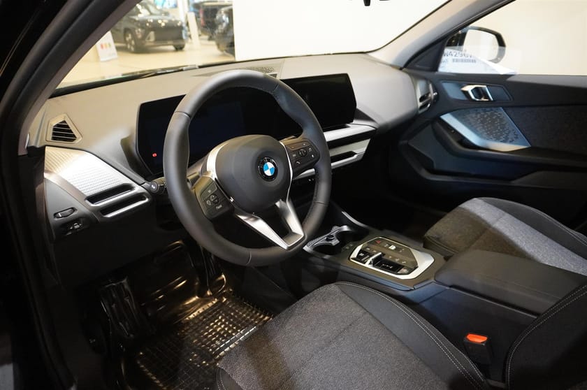 Bild 2 av BMW 120 Rattvärme Navigation