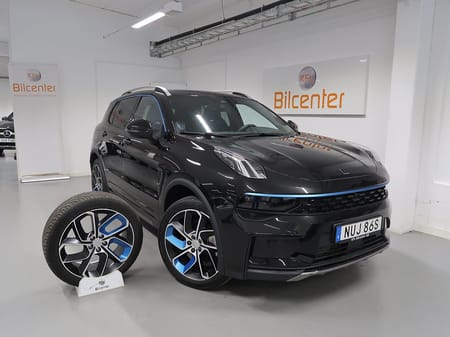 Lynk & Co 01 PHEV V-Däck ingår 360°-Infinity-Pano-Elstol-Navi-CarPla