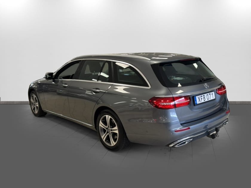 Bild 4 av Mercedes-Benz E 220 T d 4MATIC Avantgarde