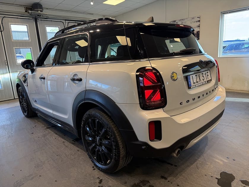 Bild 3 av MINI Countryman Cooper SE ALL4 Steptronic B-kamera Gps Carplay 220hk