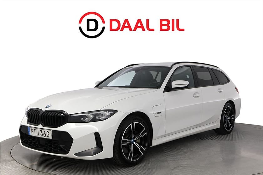 Bild 1 av BMW 330e xDrive Touring 292HK M-SPORT DRAG COCKPIT NAVI HIFI