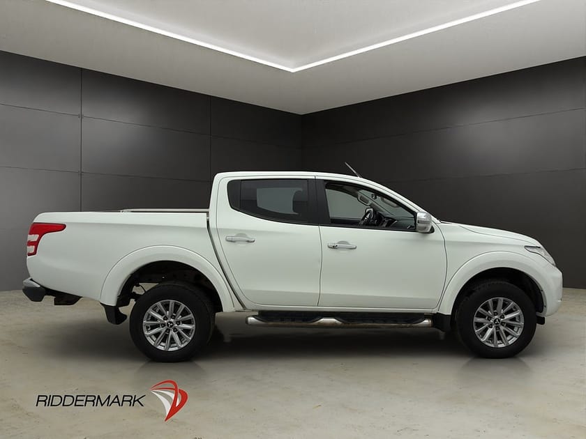 Bild 2 av Mitsubishi L200 Dubbelhytt 2.4 4WD Business Drag B-Kamera Skinn Moms
