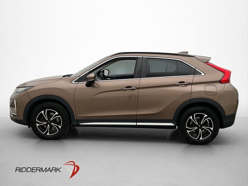 Bild 3 av Mitsubishi Eclipse Cross 4WD 163hk Komfort Värmare 360 Drag