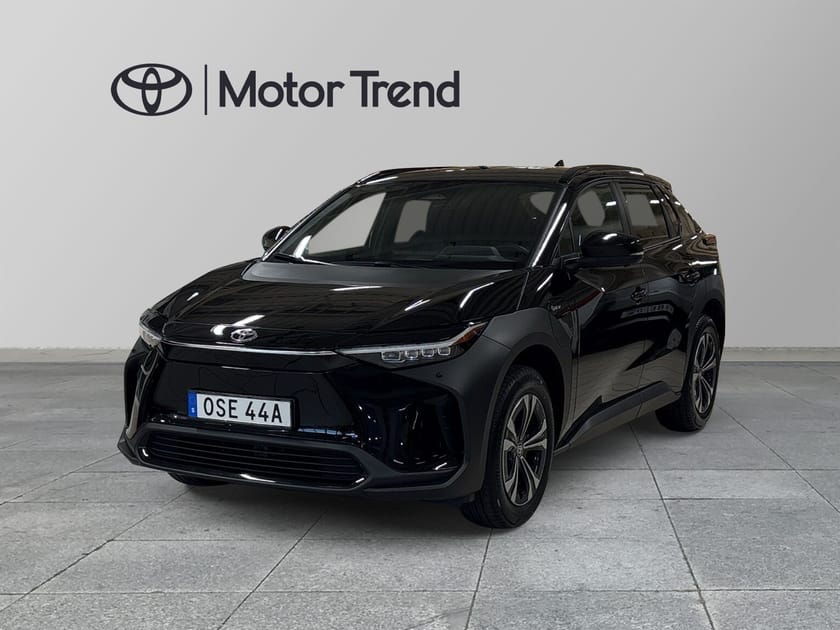 Bild 1 av Toyota bZ4X FWD Style 71.4kWh Drag Vinterhjul
