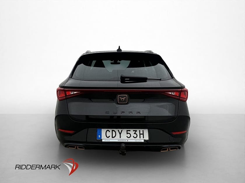 Bild 5 av CUPRA Leon Sportstourer e-Hybrid 245hk Dragkrok Kamera