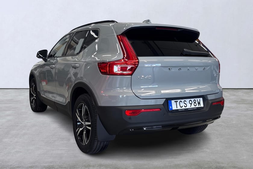 Bild 4 av Volvo XC40 B3 FWD Bensin Plus Dark