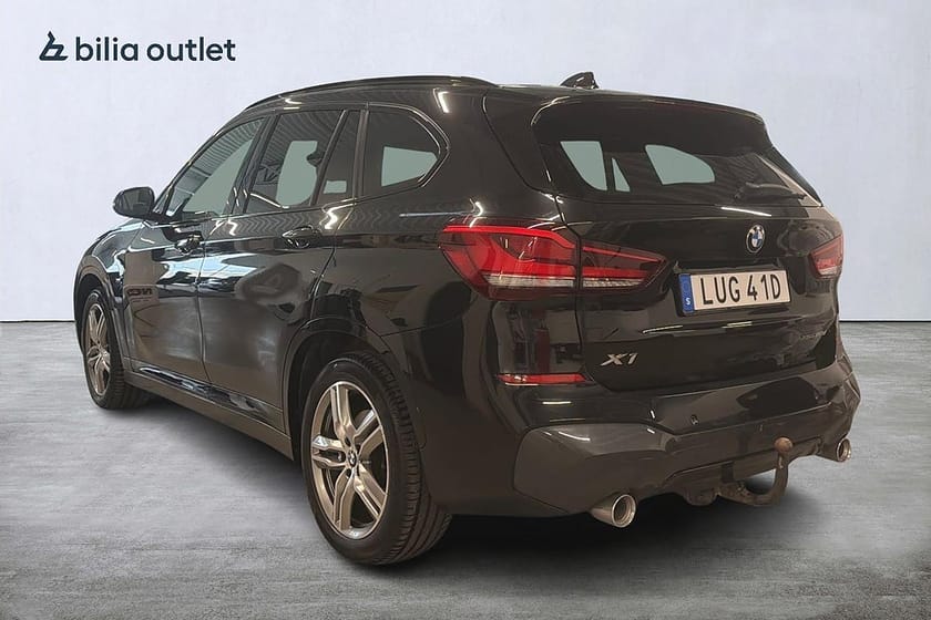 Bild 3 av BMW X1 xDrive20d M Sport Panorama Drag HUD H&K B-kamera Navi