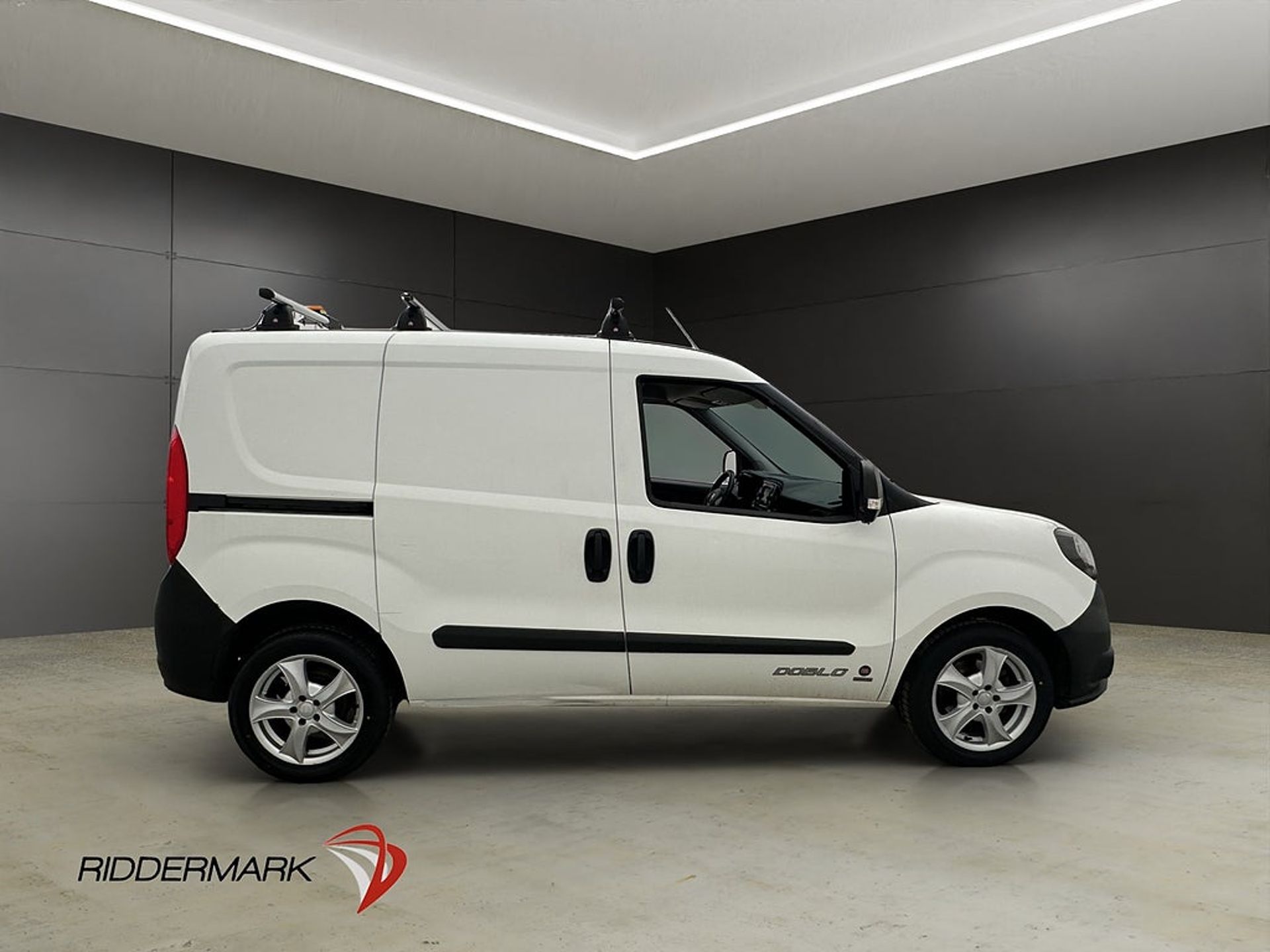 Fiat Doblo 1.3JTD 80hk 2018, bild 2/10