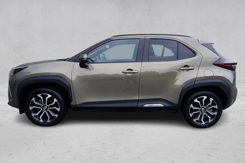Bilde 2 av Toyota Yaris Cross Hybrid 115 AWD-i Active - LED - Adaptiv cruise - Ryggekam.