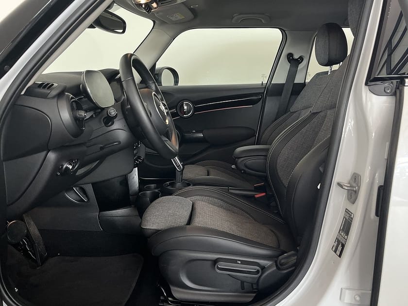 Bild 5 av MINI Cooper 5dr Aut Nav Backkamera Apple Carplay