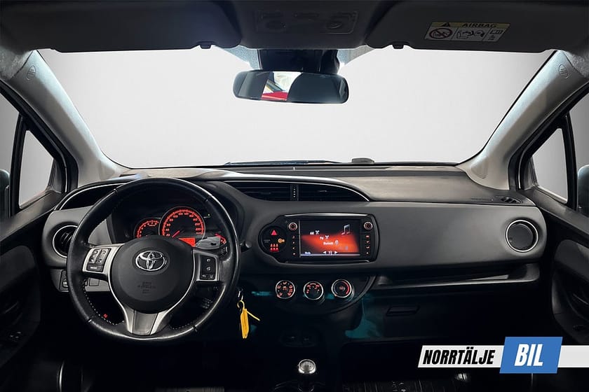 Bild 3 av Toyota Yaris 1.33 VVT-i 99HK ACTIVE BACKKAMERA B/T NYBES NYSERVAD