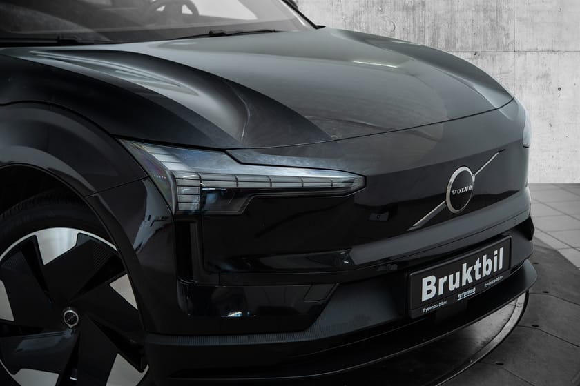Bilde 3 av Volvo EX30 Twin Motor Performance Plus PILOT.ASSIST|CARPLAY|H&K|TONEDE