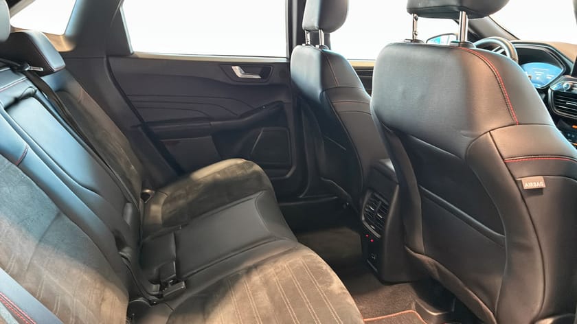 Bild 5 av Ford Kuga Plug-In Hybrid 2.5 ST-Line X B&O Dragkrok