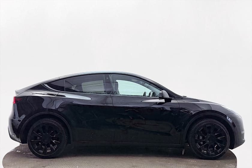 Bild 5 av Tesla Model Y Long Range AWD Drag AP Läder Premiumljud V-Pump 514hk