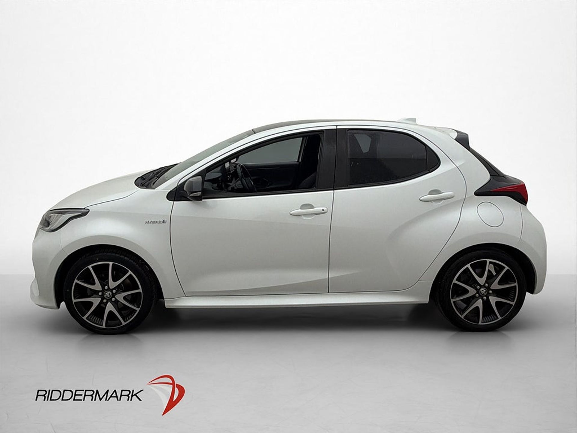 Toyota Yaris Hybrid 116hk Style Pano JBL 2020, bild 5/10