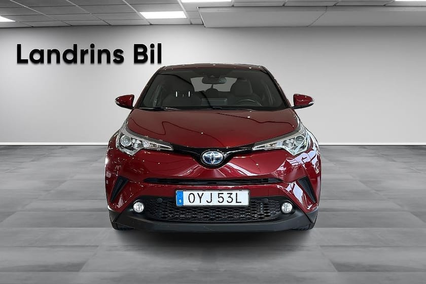 Bild 2 av Toyota C-HR Hybrid Active *Vinterhjul*