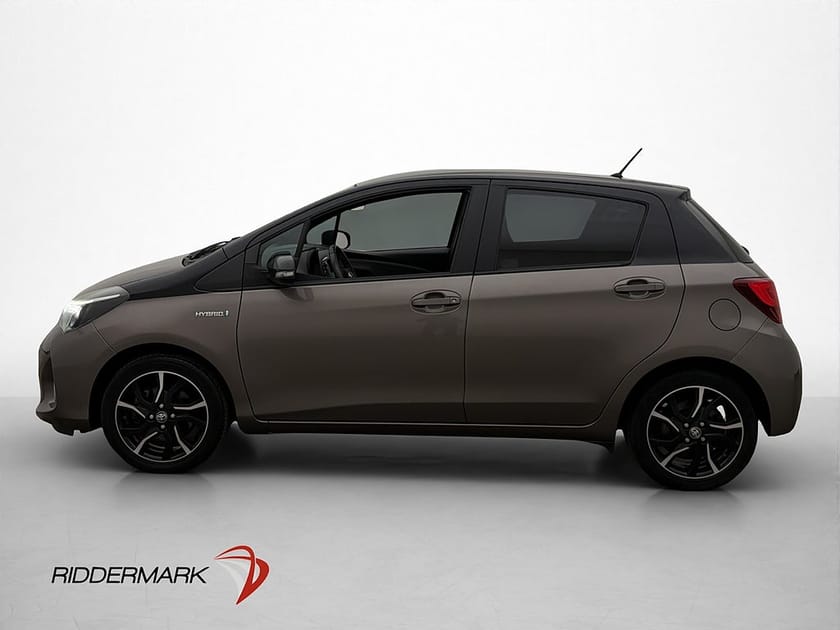 Bild 4 av Toyota Yaris Hybrid e-CVT 101hk Kamera Navi 0.36 l/mil