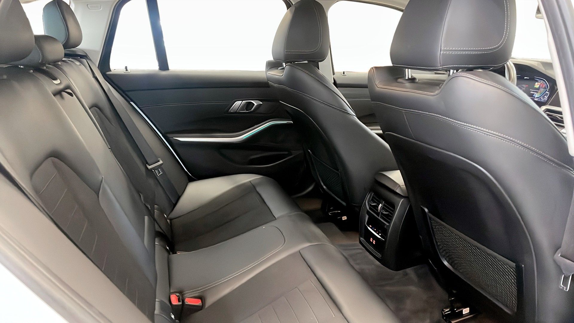 BMW 330 e Touring Drag 2021, photo 5/10