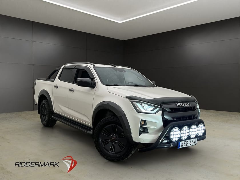 Bild 1 av Isuzu D-Max Space Cab XRX 1.9 CNG 4WD Värm Drag B-Kamera CARPLAY Moms