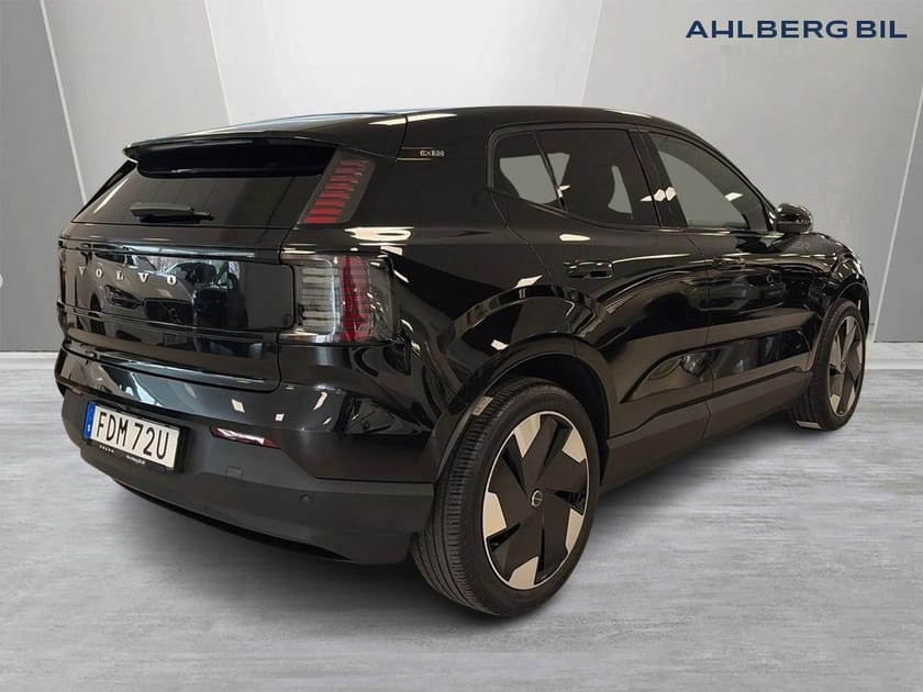Bild 5 av Volvo EX30 Twin Motor Performance Plus🟢Halvautomatisk Dragkrok, Parkeringskamera bak, HarmanKardon PremiumSound, Baklucka Elmanövrerad, Google Play