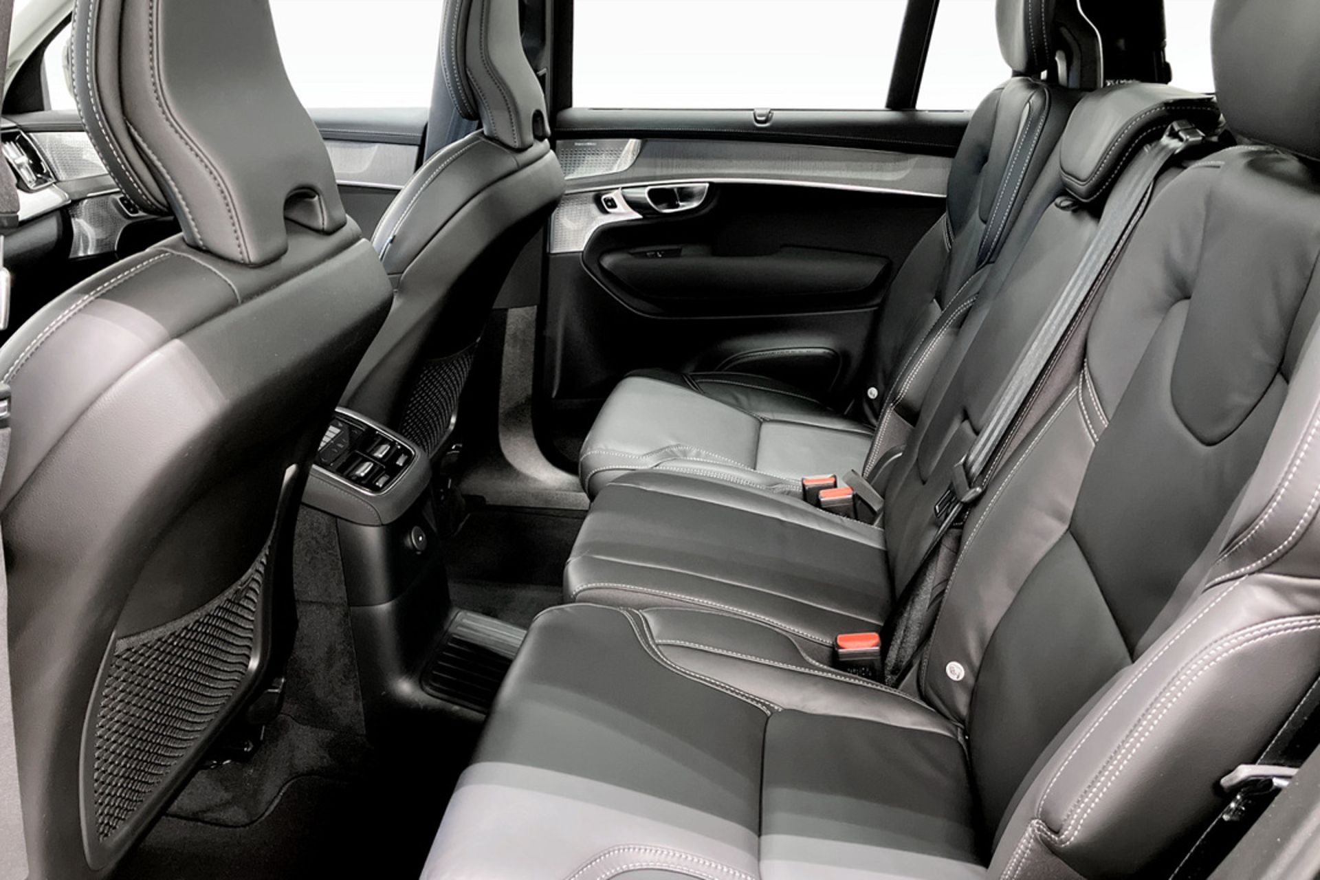 Volvo XC90 T8 Plug-In Hybrid AWD 2027, bild 7/10