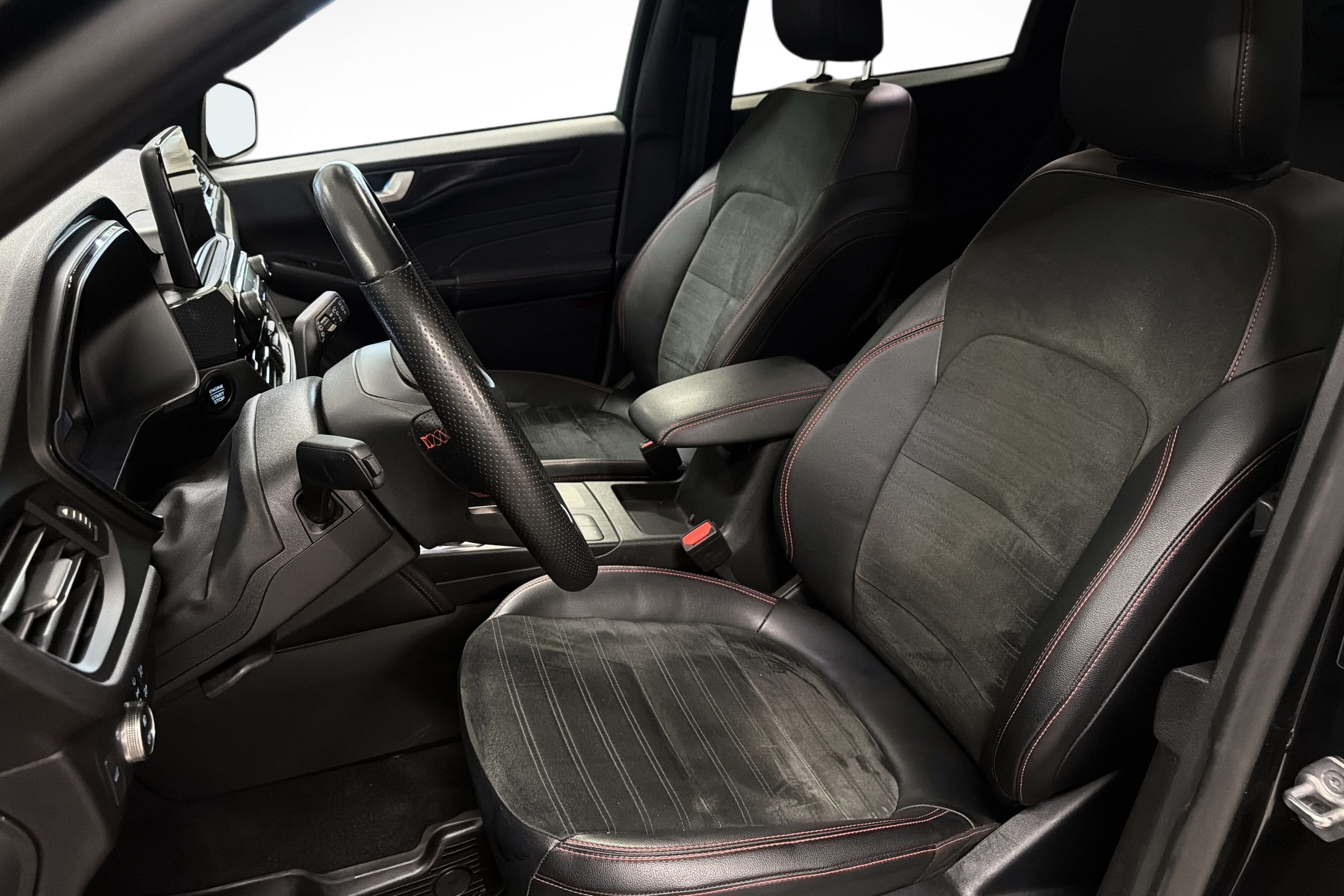 Ford Kuga Hybrid AWD bilde 18