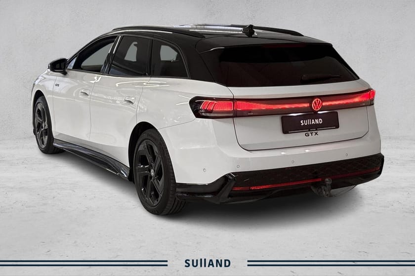 Bilde 3 av Volkswagen ID.7 GTX Tourer