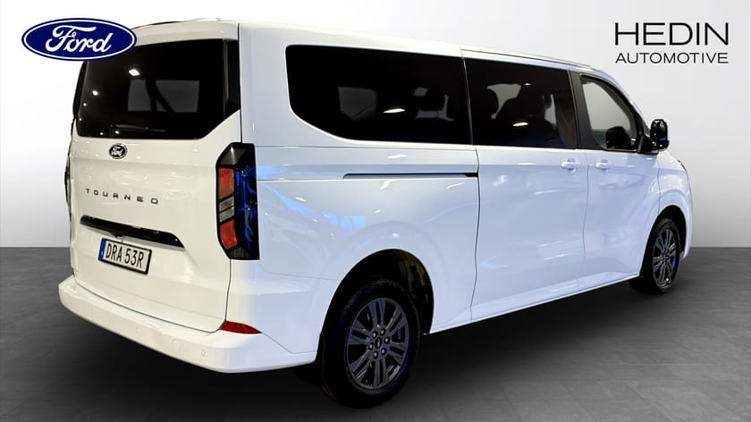 Bild 2 av Ford Tourneo Custom 320 Titanium 320L 2.0 EcoBlue 170hk Automat 9-Sits