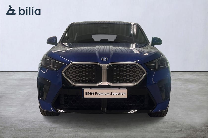 Bild 5 av BMW iX2 xDrive30 M-Sport | Drag | Aktiv.fart | Backkamera | 19"