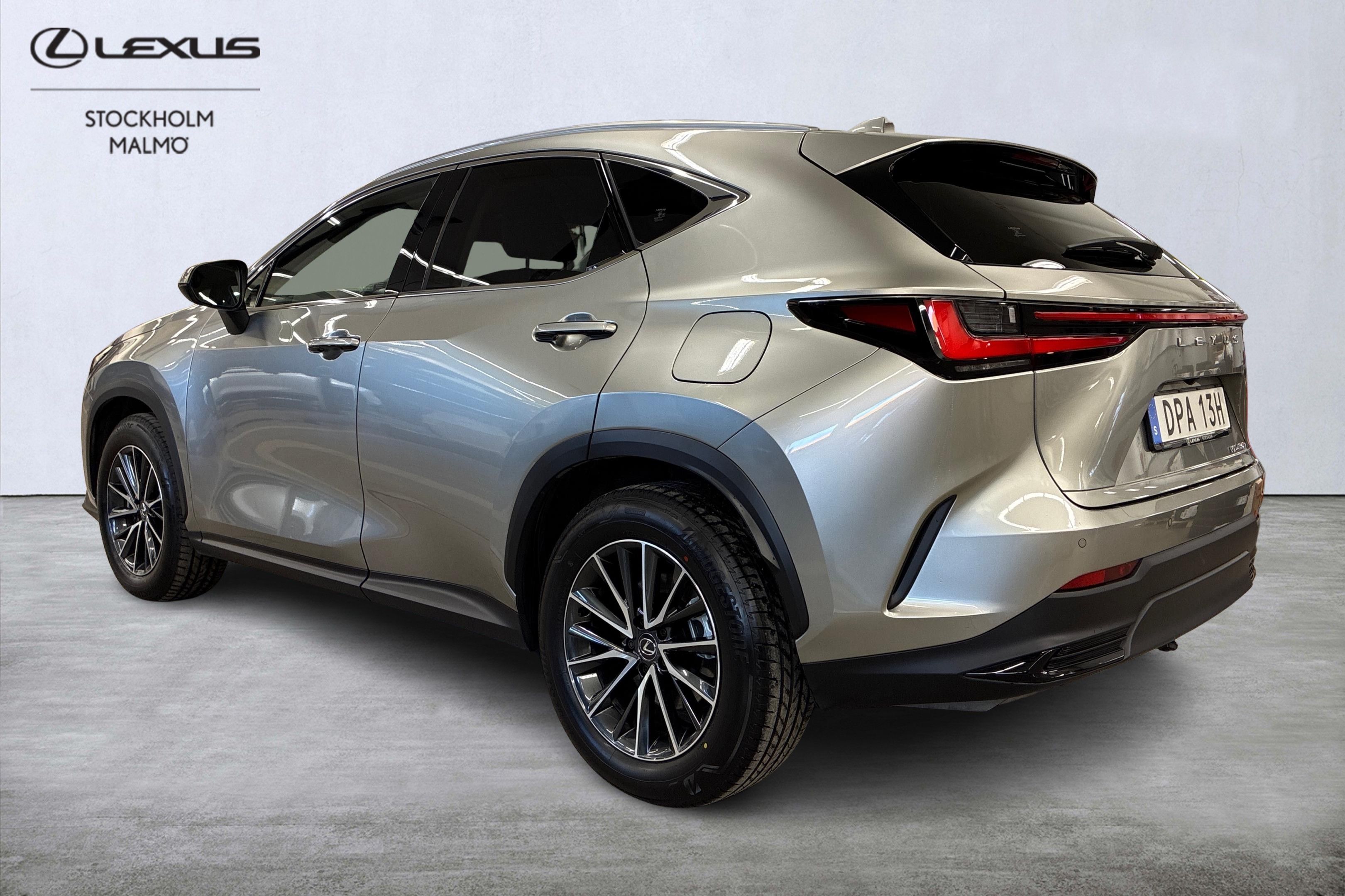 Lexus NX 450h+ E-CVT, 309hp, 2025