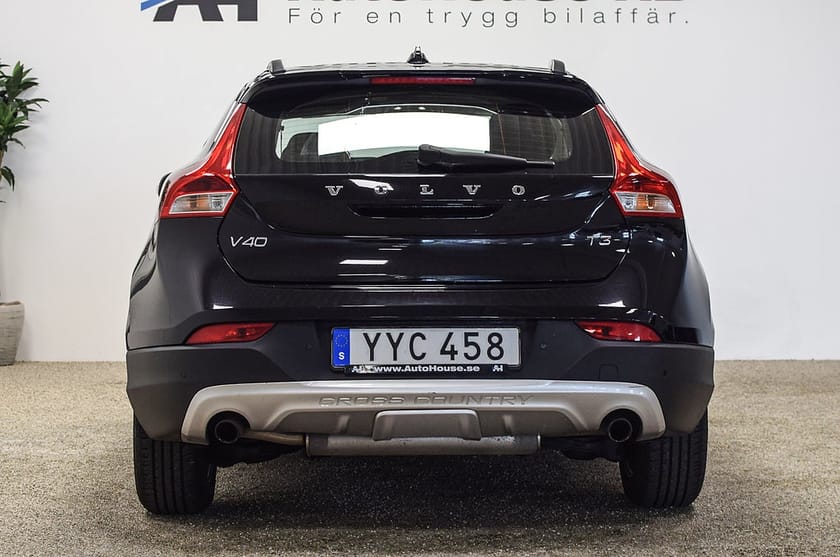 Bild 5 av Volvo V40 Cross Country T3 152HK Kinetic Bränslevärmare Drag Garanti