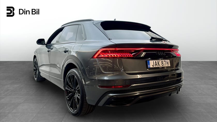 Bild 3 av Audi Q8 60 TFSI e quattro 462hk S-line Competition plus